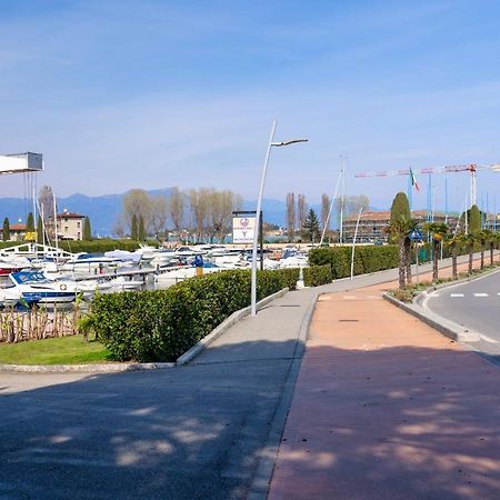 Azzurra Suite - Monolocale Con Piscina E Wifi Sirmione Exterior foto