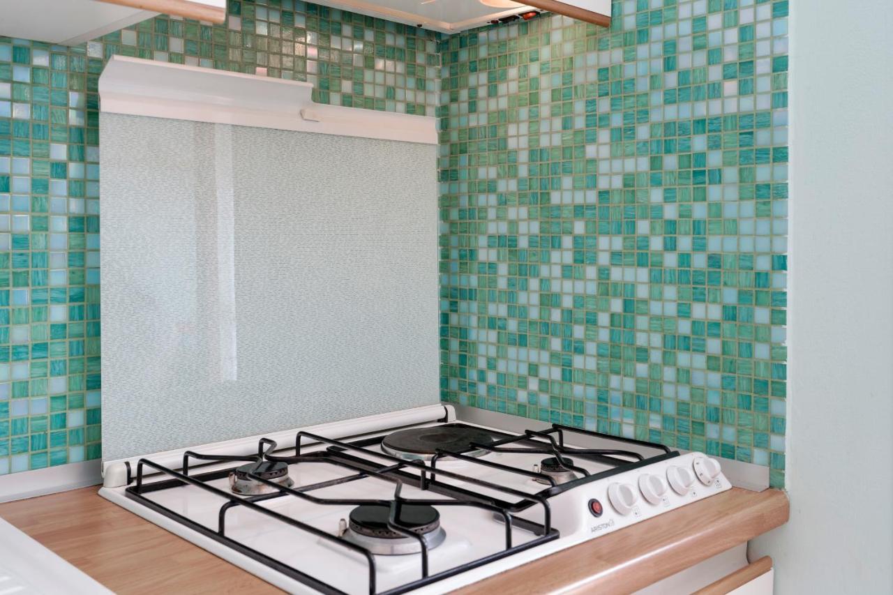 Azzurra Suite - Monolocale Con Piscina E Wifi Sirmione Exterior foto
