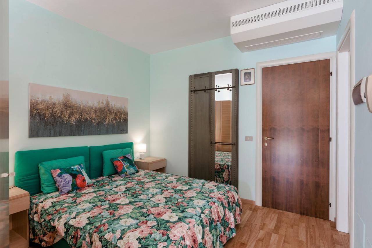 Azzurra Suite - Monolocale Con Piscina E Wifi Sirmione Exterior foto