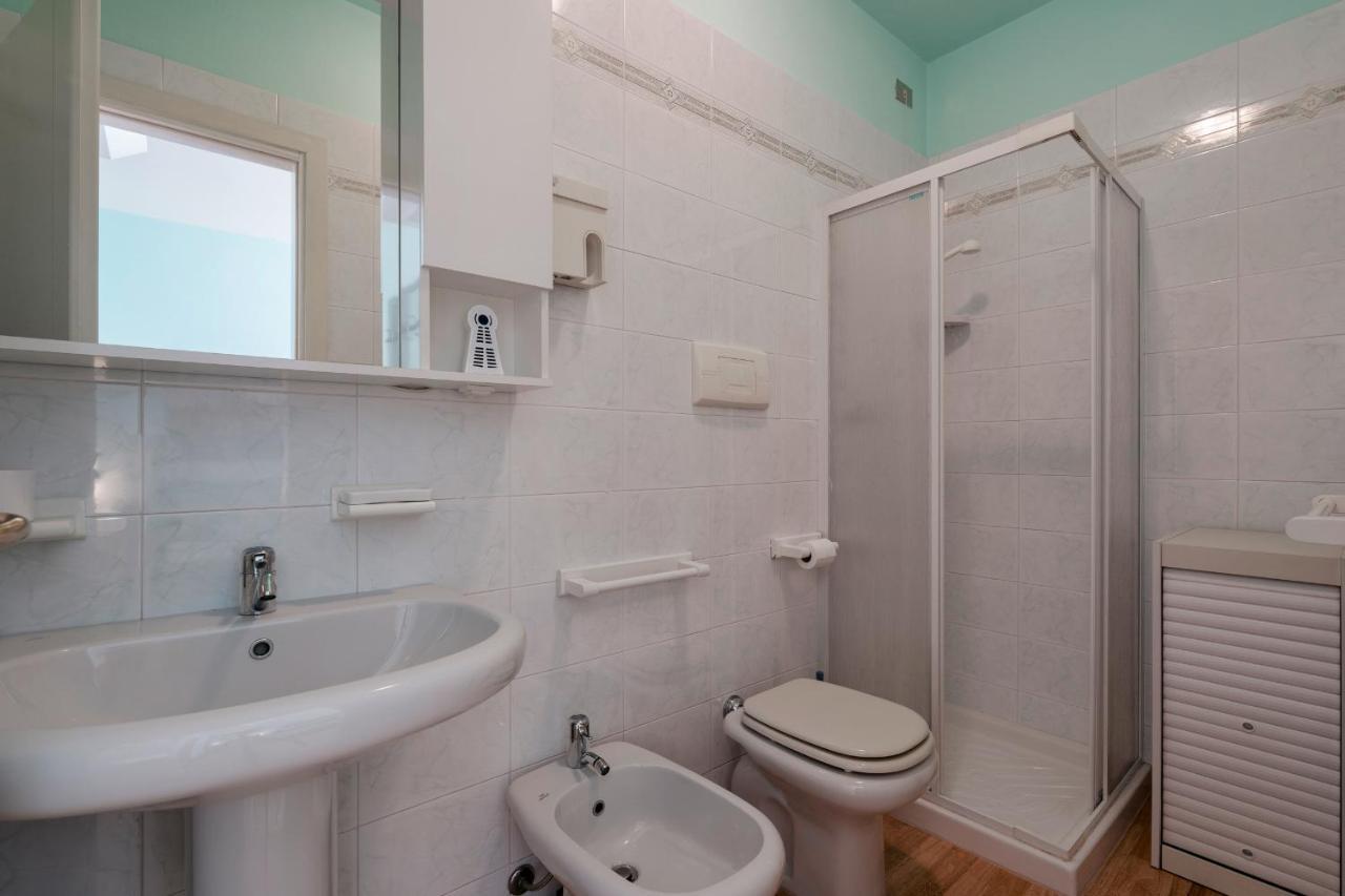 Azzurra Suite - Monolocale Con Piscina E Wifi Sirmione Exterior foto